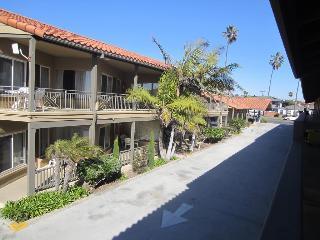 Hotel Pacific Shores Inn