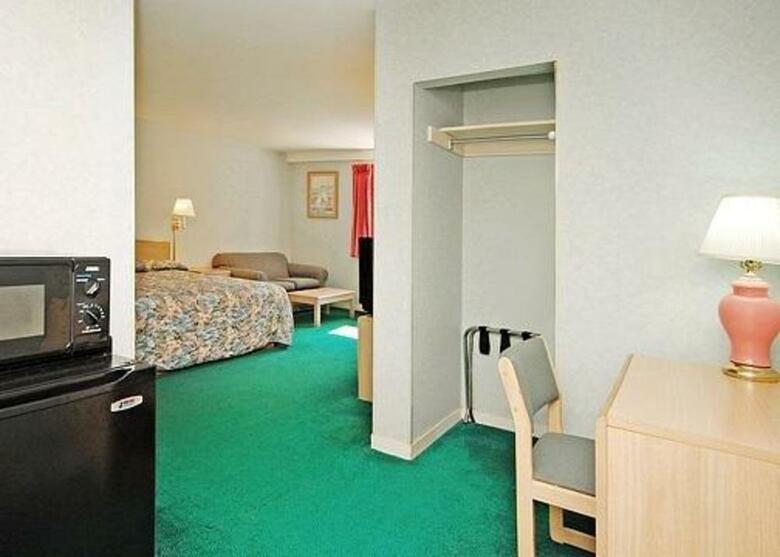 Hotel Rodeway Inn - Civic Center