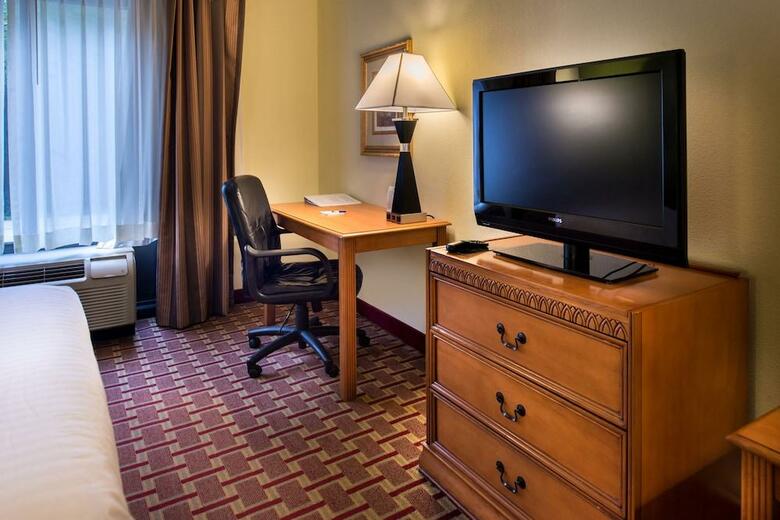 Hotel Holiday Inn Express Anderson Rd