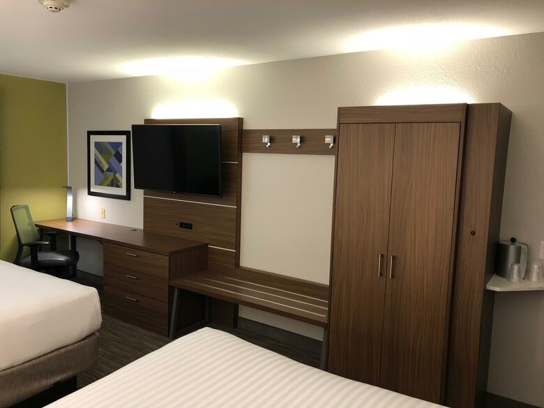 Holiday Inn Express Hotel & Suites Arlington (i-20-parks Mall)