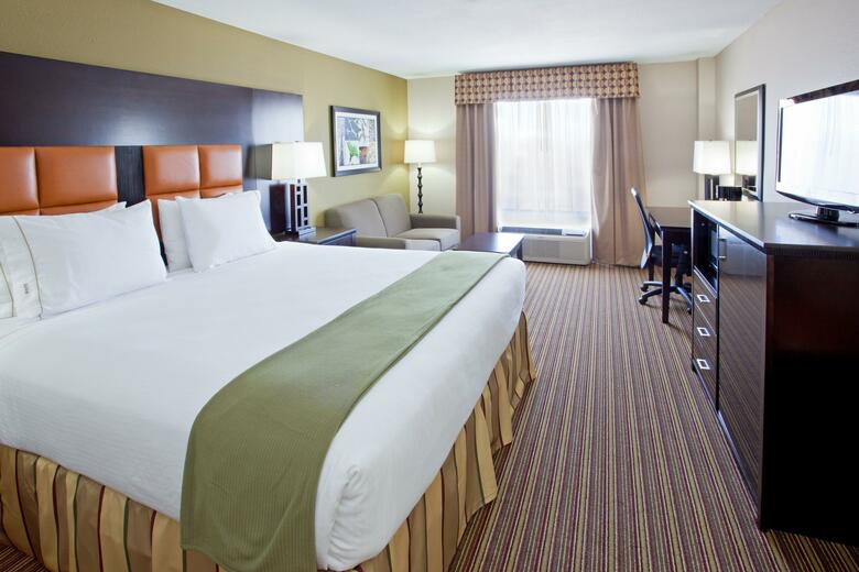 Holiday Inn Express Hotel & Suites Arlington (i-20-parks Mall)