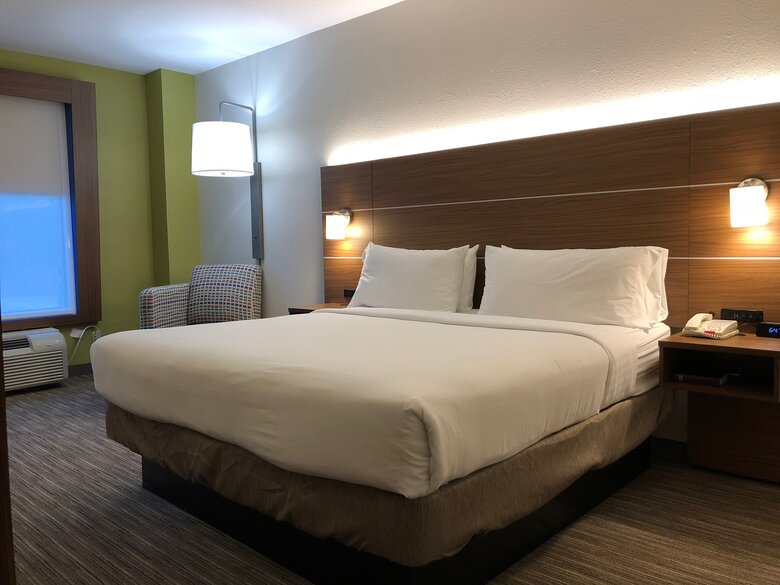 Holiday Inn Express Hotel & Suites Arlington (i-20-parks Mall)