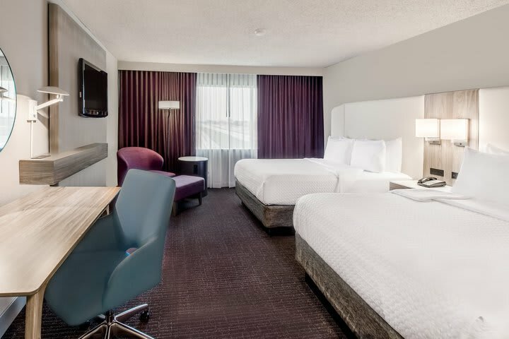 Hotel Crowne Plaza Suites Arlington
