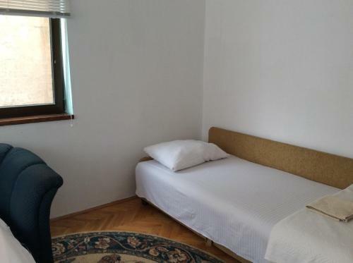 Hostel Aksoj