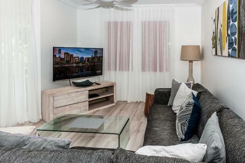 Aparthotel Oasis At Palm Cove