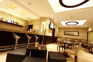 Reina Isabel Hotel
