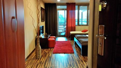 Hostal Pansion River