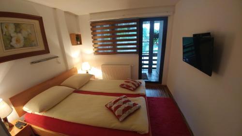 Hostal Pansion River