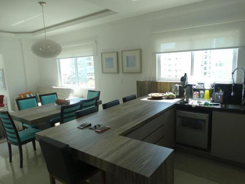 Apartamento Vista Mar Em Itapema