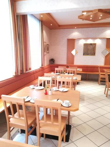 Hostal Pension F�nfhaus