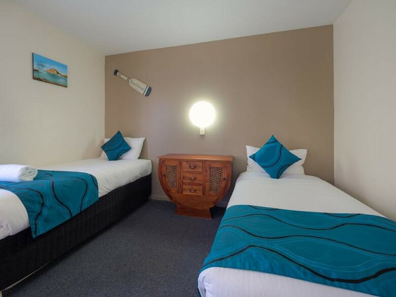 Hotel Bayview Tower