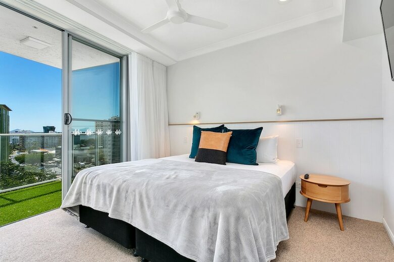 Centrepoint Apartments