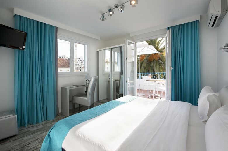 Hotel Juan Beach