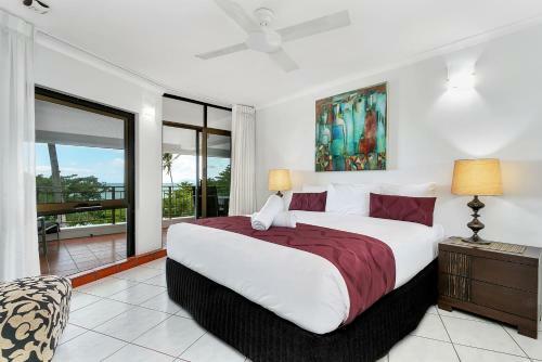 Aparthotel Roydon Beachfront Apartments