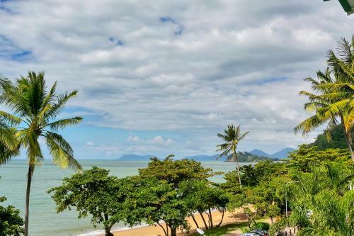 Aparthotel Roydon Beachfront Apartments