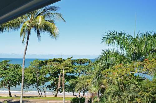 Aparthotel Roydon Beachfront Apartments