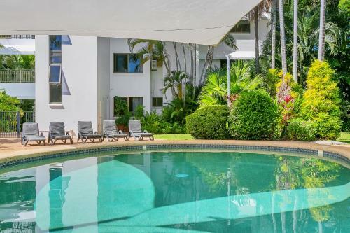 Aparthotel Roydon Beachfront Apartments