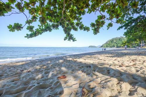 Aparthotel Roydon Beachfront Apartments