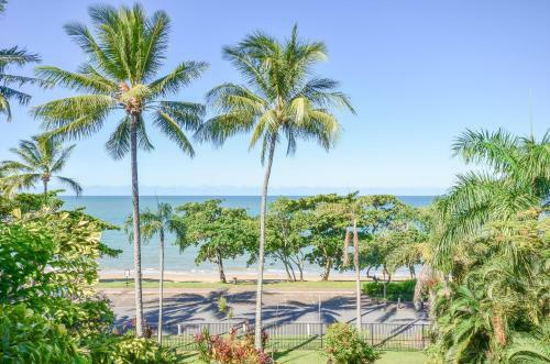 Aparthotel Roydon Beachfront Apartments