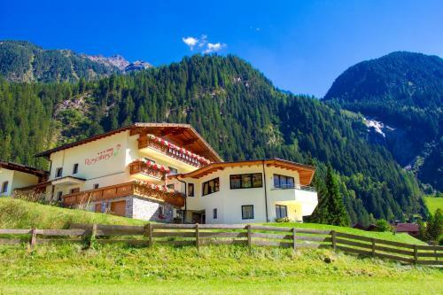 Hostal Pension Rosenh�gel