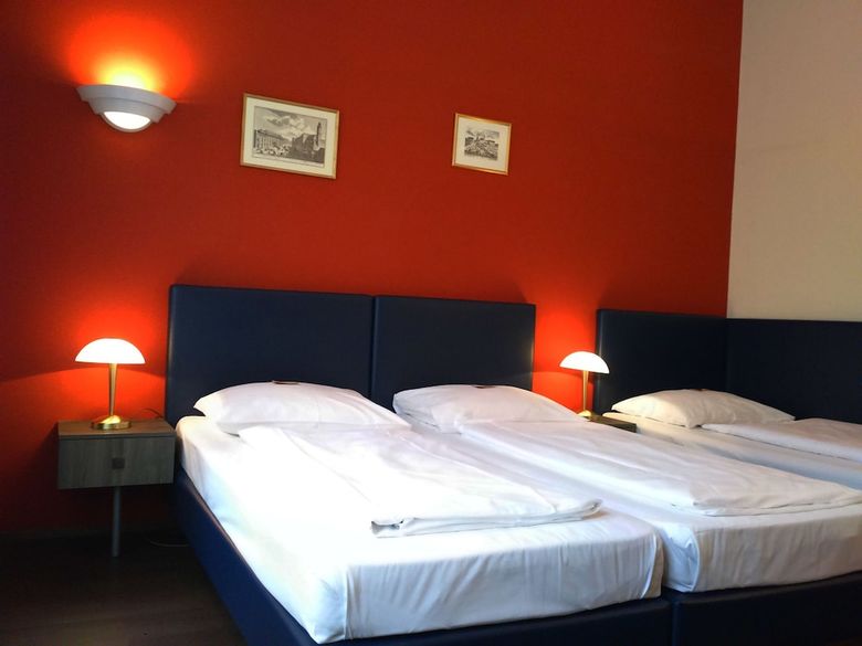Bed & Breakfast Hotel Pension Excellence