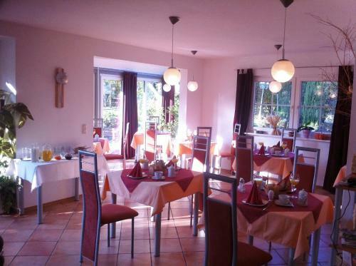 Hostal G�stehaus-weingut Helbighof