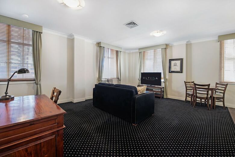 Aparthotel Ultiqa Rothbury Hotel