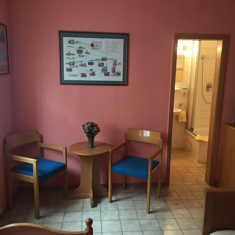 Hostal Pension Mona Lisa