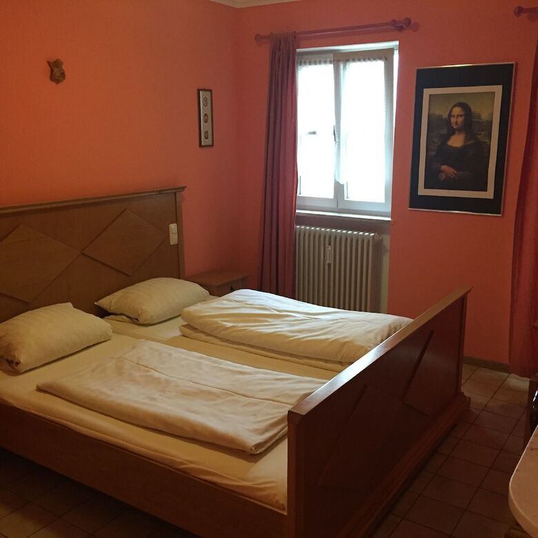 Hostal Pension Mona Lisa