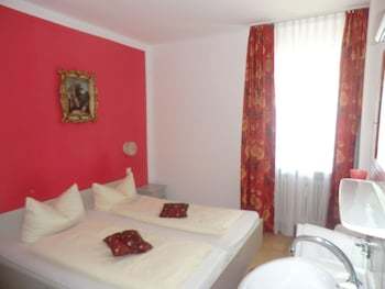 Hostal Hotel Pension Haydn