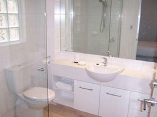 James Henty Apartments