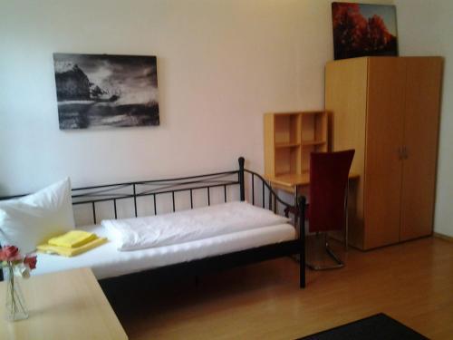 Gabelsberger Apartment To Share