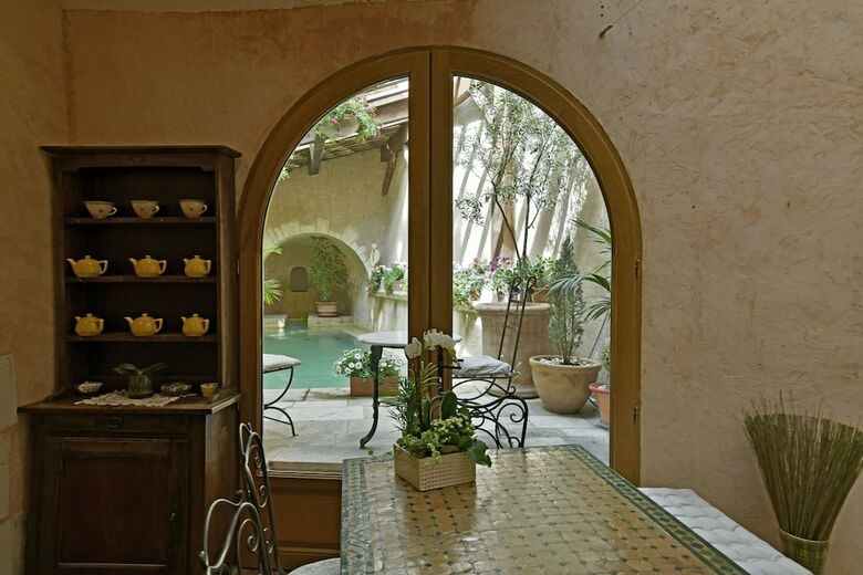 Bed & Breakfast Un Mas En Ville