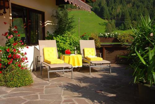 Hostal Hotel-garni Almhof