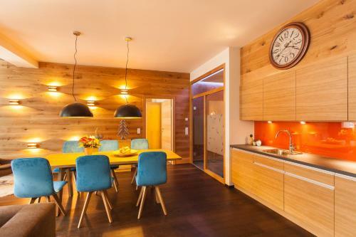 Hotel Lederer's Living