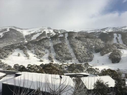 Kasees Apartments & Mountain Lodge