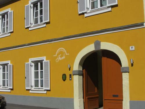Hostal B&B G�stehaus Ferk