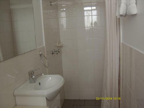 Travellers Rest Motel