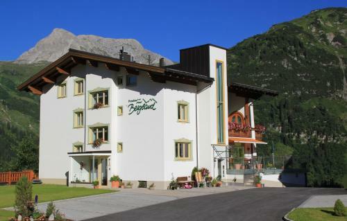 Hostal Pension Bergland
