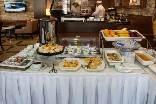 Aparthotel Al Farhan Suites Ishbillia