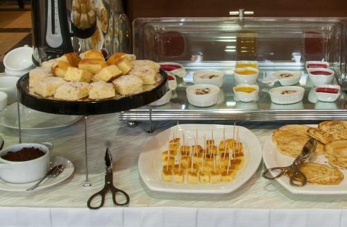 Aparthotel Al Farhan Suites Ishbillia