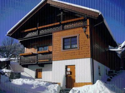 Ferienhaus J�gerh�usl