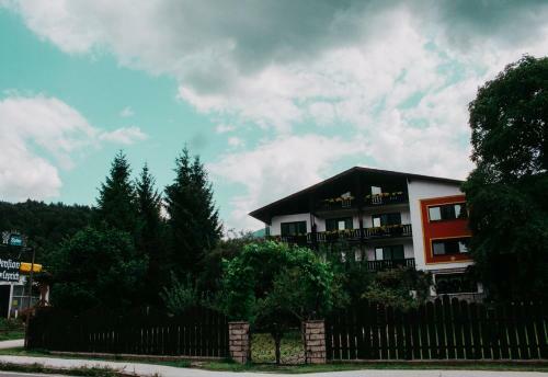 Hostal Pension Leprich