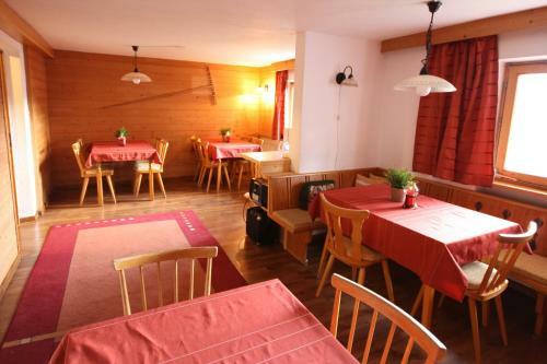 Hostal Haus Sch�njochl By Ch�tel Reizen
