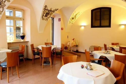 Hotel & Cafe�ritter Von B�hl