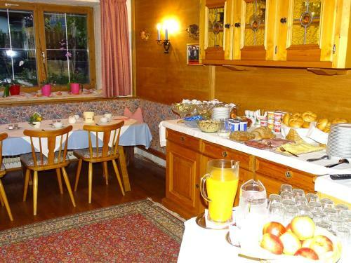 Hostal Pension Rainhof
