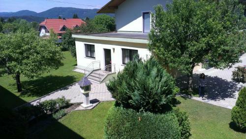 Hostal Pension Miklautz