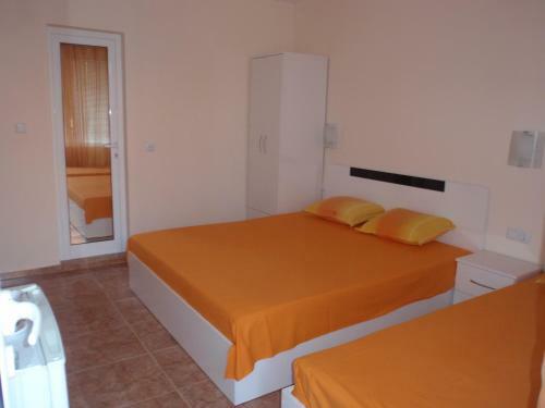 Hostal Guest House Cherno More