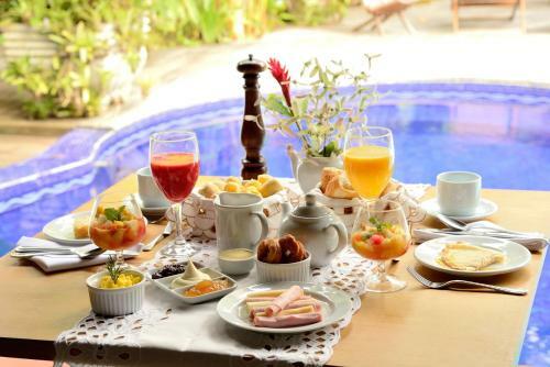 Bed & Breakfast Pousada Ti� Sahy
