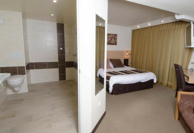 Hotel Adonis Gapotel